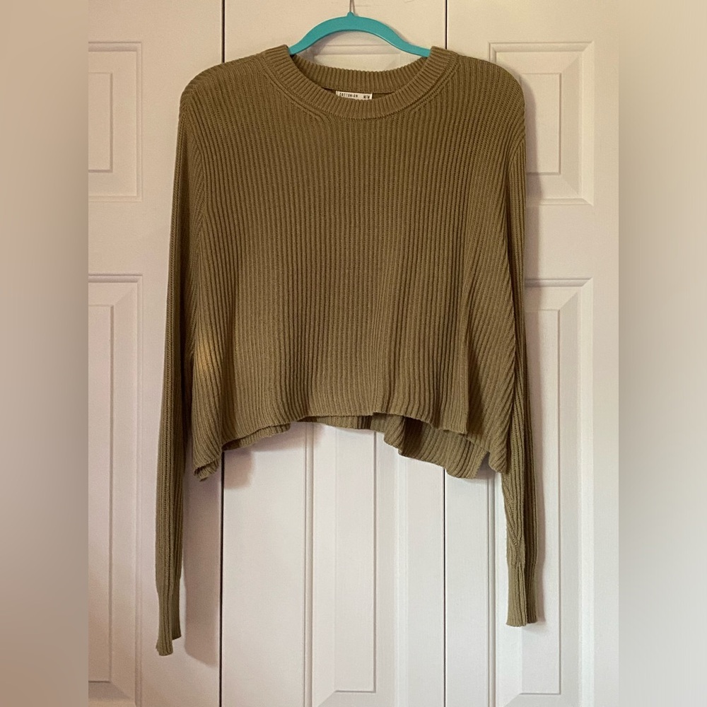 Size Medium Cotton On Olive Green Cropped Sweater